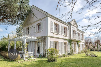 maison à Montfort-l'Amaury (78)