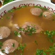 CYCLO 洛城牛肉粉