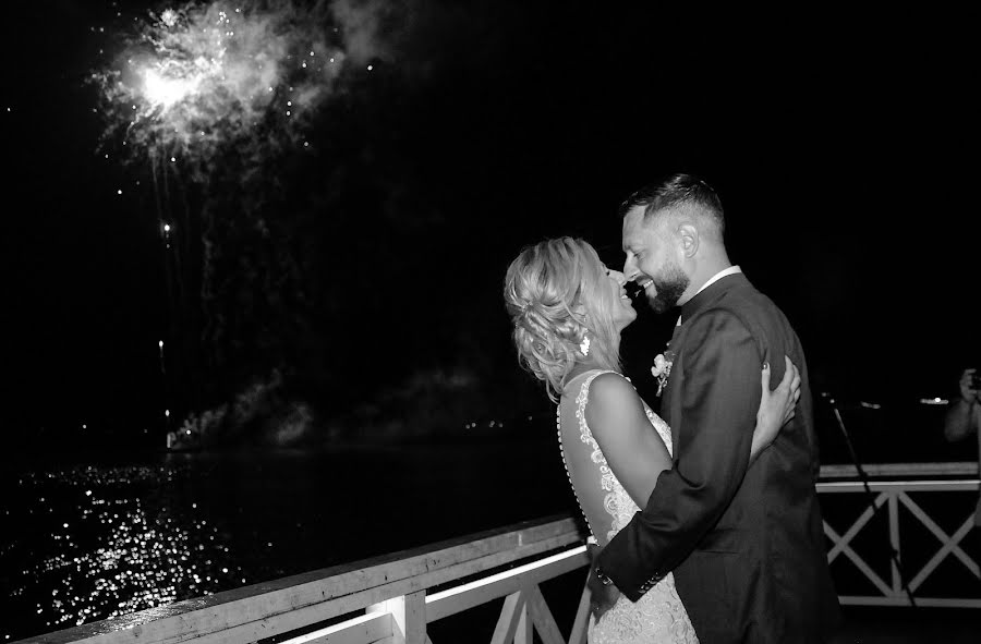 Fotógrafo de casamento Ruxandra Manescu (ruxandra). Foto de 12 de agosto 2018