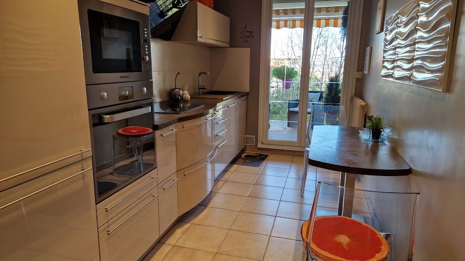 Vente viager 4 pièces 76 m² à Nimes (30000), 69 000 €