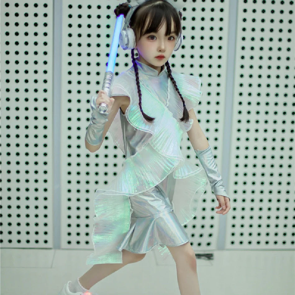 Vêtements de performance pour enfants Mode enfantine pour sport et activités. Confort, liberté de mouvement et tissus techniques.