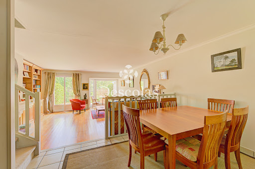 House with garden and terrace 3