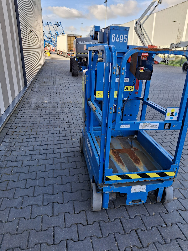 Picture of a GENIE GRC-12