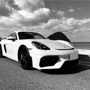 ケイマン GT4