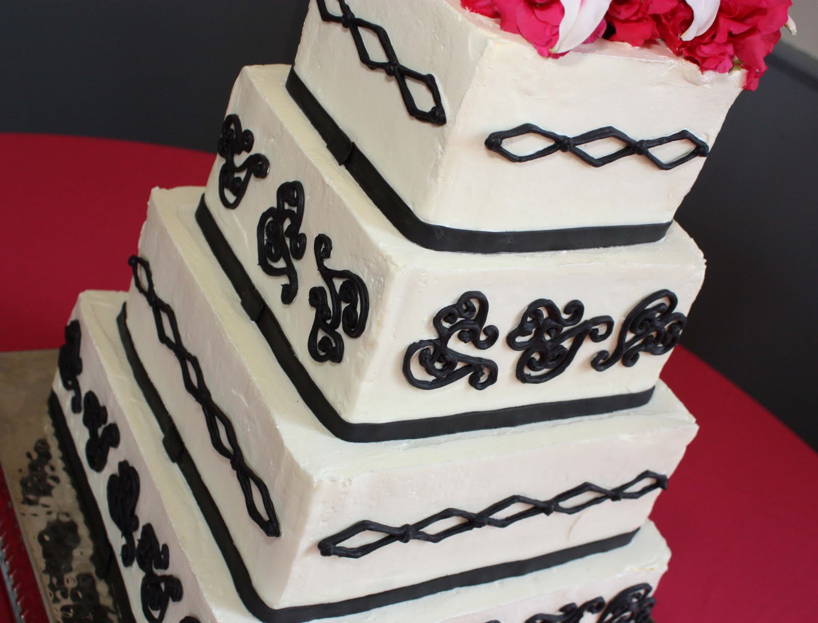 black & white cake,