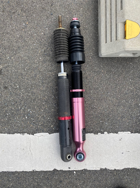 ノートのDIY・ノートニスモ・キャンバー・車高調整に関するカスタム事例の投稿画像3枚目