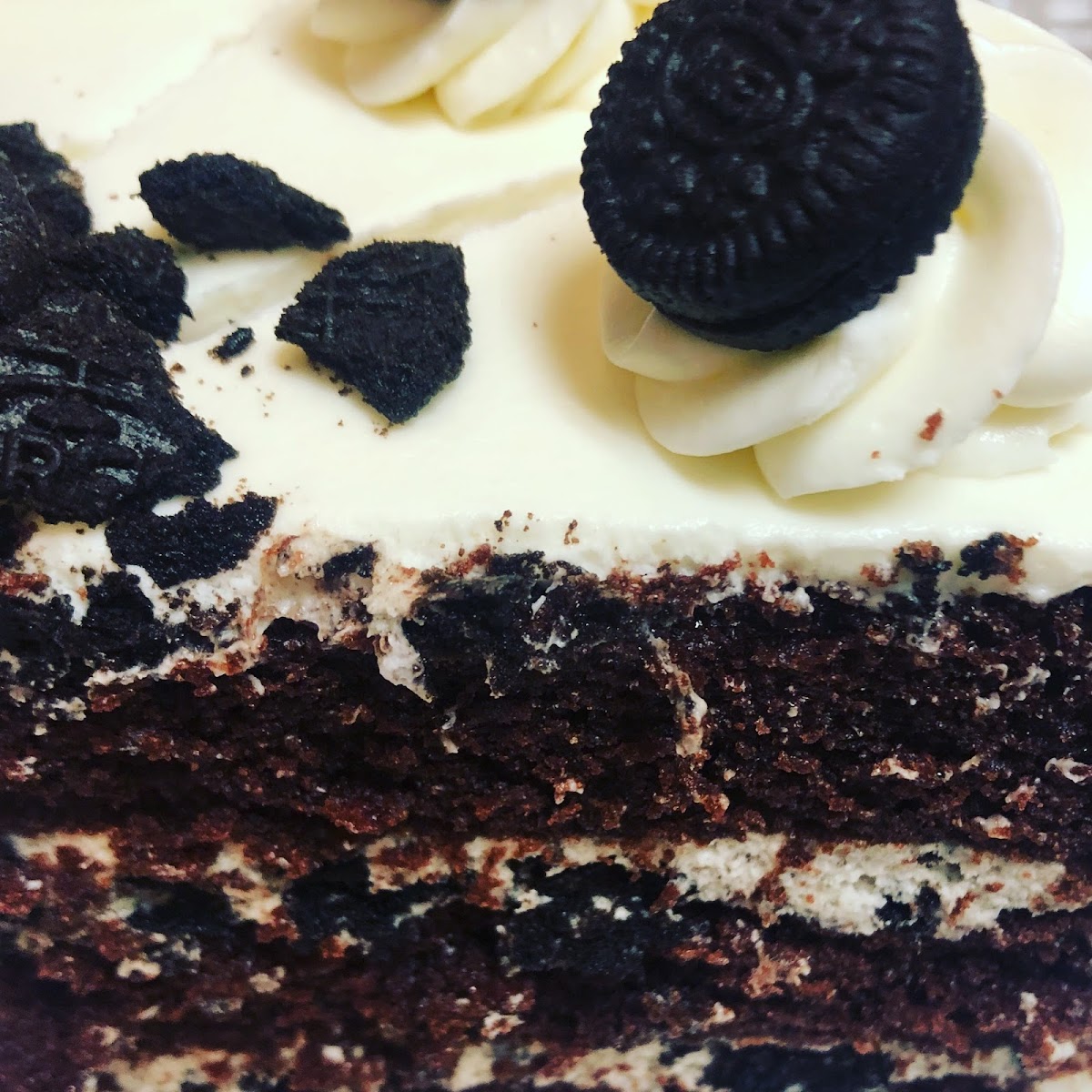 Cookies and Cream Cake