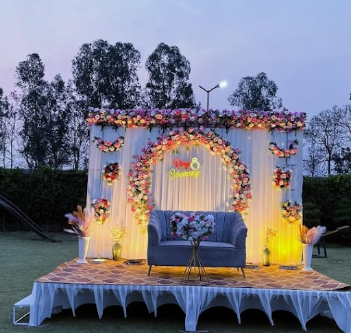 DEC EVENT PLANNER — business photo 8