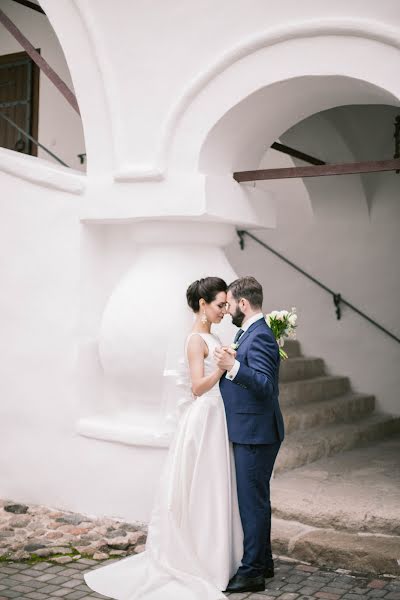 Wedding photographer Alina Petrova (alya2016). Photo of 26 October 2017