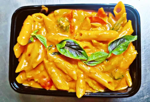 Veg Pasta In Red Sauce