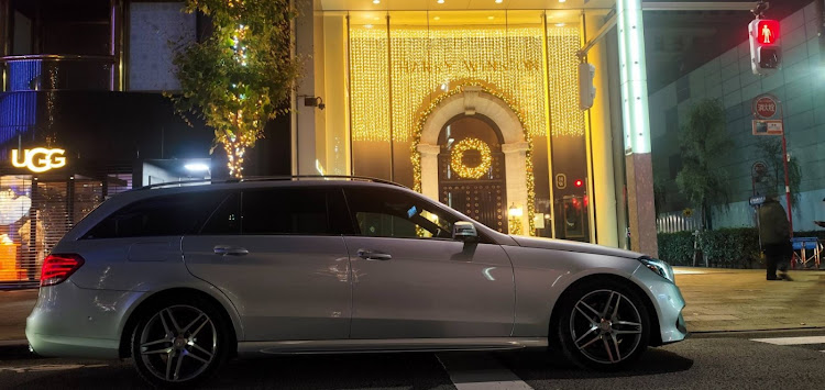 Eクラス ステーションワゴンのHARRY WINSTON・FENDIに関するカスタム事例の投稿画像2枚目