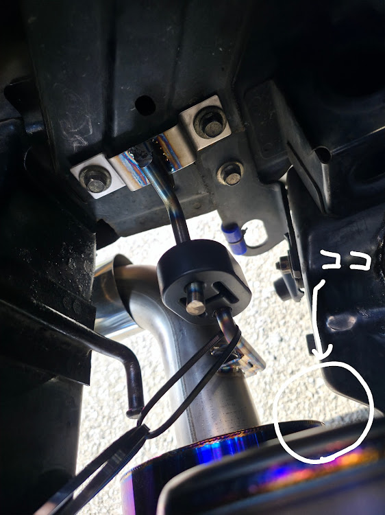 AZ-1のデザートイーグル・マフラー交換・10月もよろしくお願いします・チタンマフラー・めざせPickUpCarsに関するカスタム事例の投稿画像8枚目