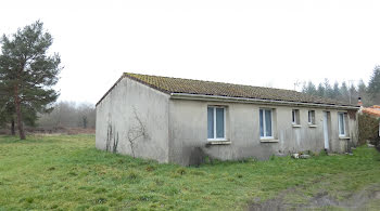 maison à Roumazières-Loubert (16)