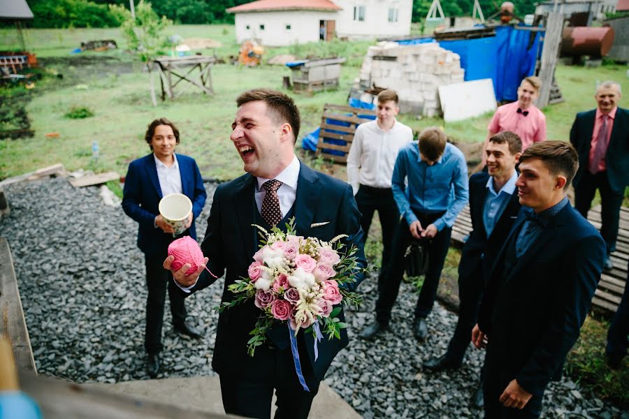Nhiếp ảnh gia ảnh cưới Katya Zavyalova (rina). Ảnh của 11 tháng 7 2017