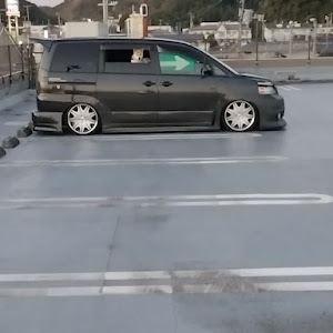 ヴォクシー