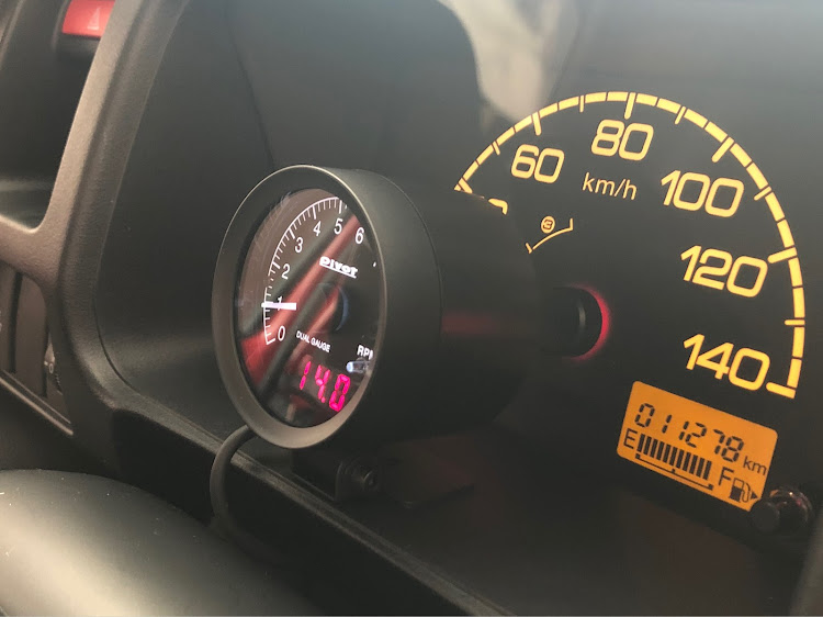 アクティトラックのPIVOT・DUAL GAUGE RS・DRX-T・タコメーター・デュアルゲージRSに関するカスタム事例の投稿画像1枚目