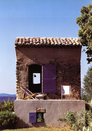 Archive: A Tiny Retreat in Southern France