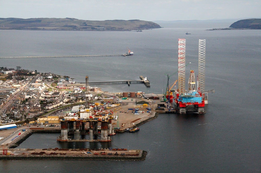 O cemitério de plataformas petrolíferas de Cromarty Firth