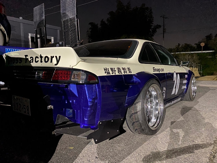 シルビアの快斗s30さんが投稿したカスタム事例の投稿画像1枚目