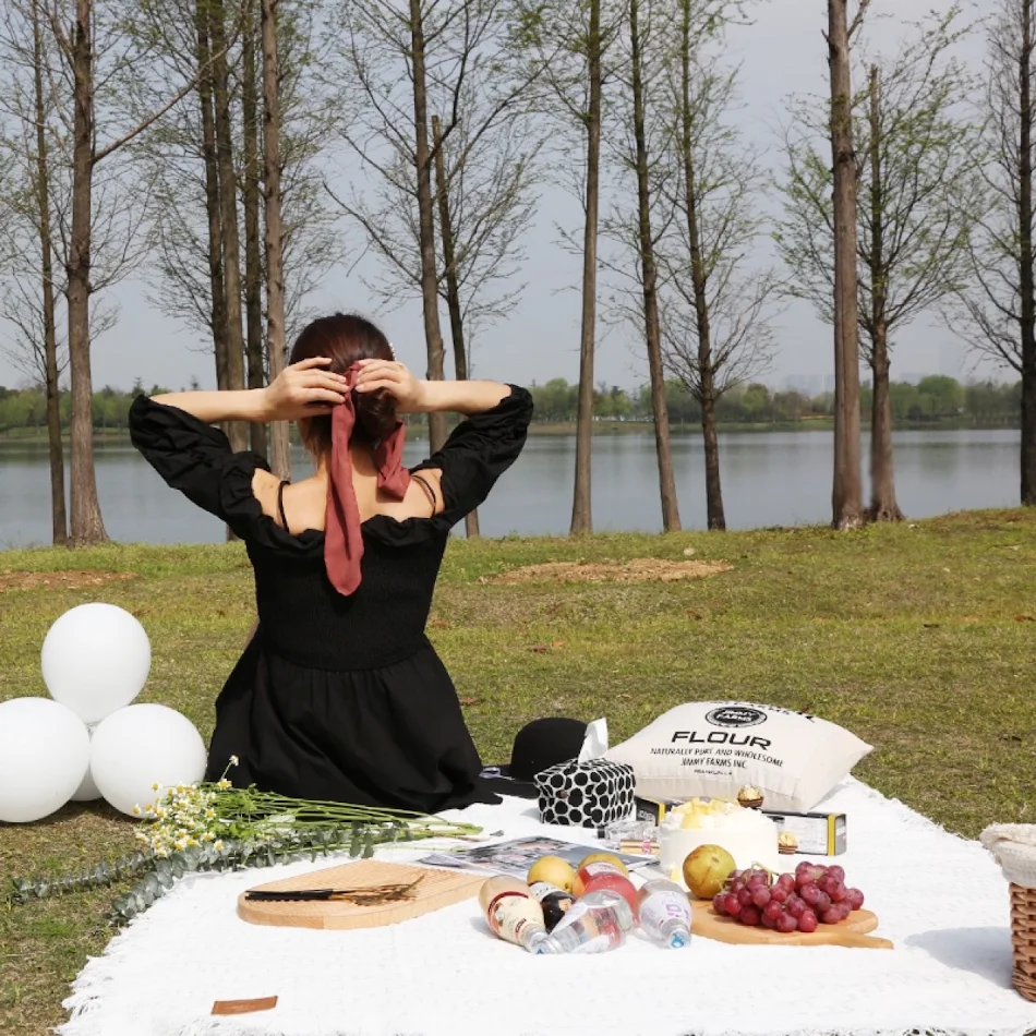 White Cotton Portable Picnic Moisture Proof Pad for outdoor fun. Enjoy comfortable picnics in parks, at the beach or in 