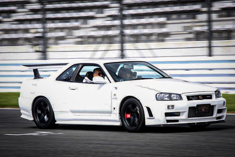 NISSAN GT-Rのサーキットと愛車・3月もよろしくお願いします・34の日・花粉症はつらいよ・オフ会に関するカスタム事例の投稿画像2枚目