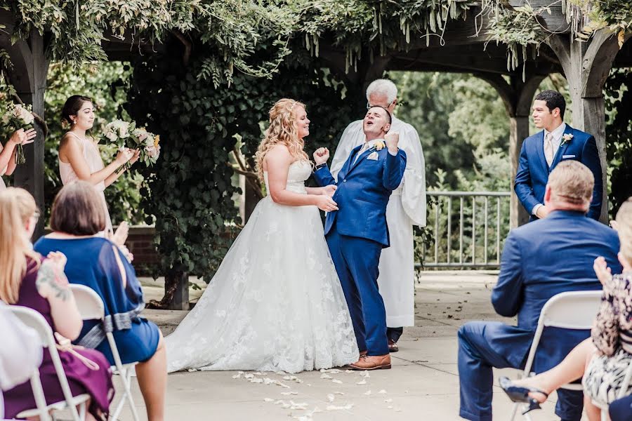 Fotografo di matrimoni Courtney Paige (courtneypaige). Foto del 8 settembre 2019