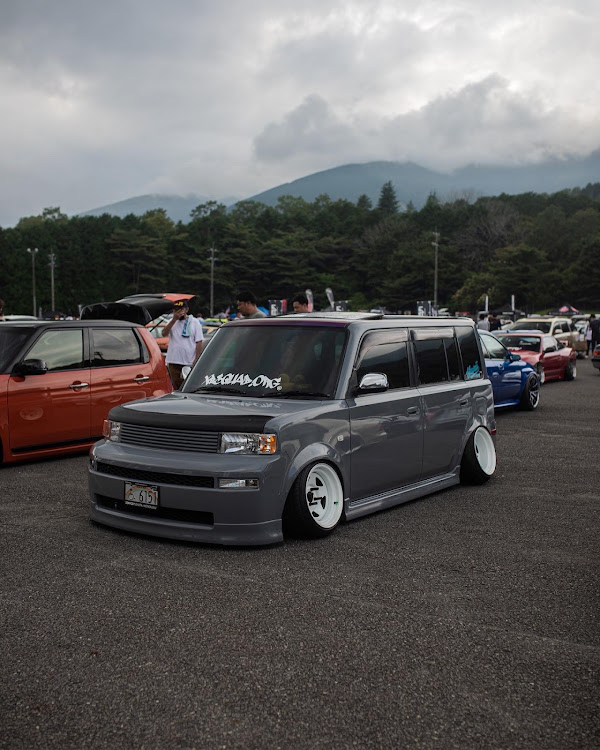 bBのA-MESSE 2022・カスタムカーイベント・車高短もどき・鬼キャンもどき・サンルーフはいいぞに関するカスタム事例の投稿画像1枚目