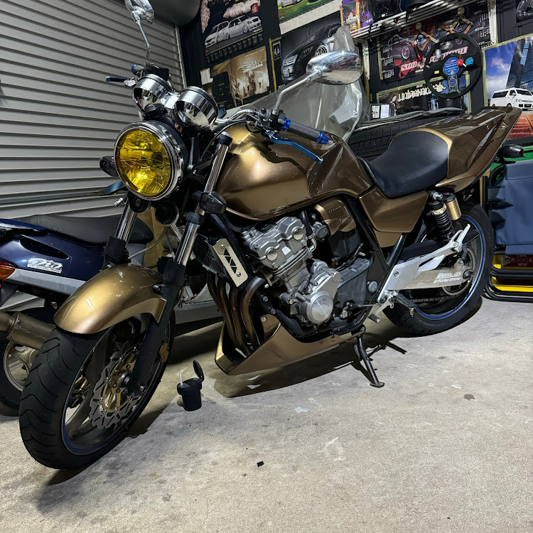 そらさんが投稿したnc42・スーフォア・CB400SF・cb・バイクに関するカスタム事例の投稿画像1枚目