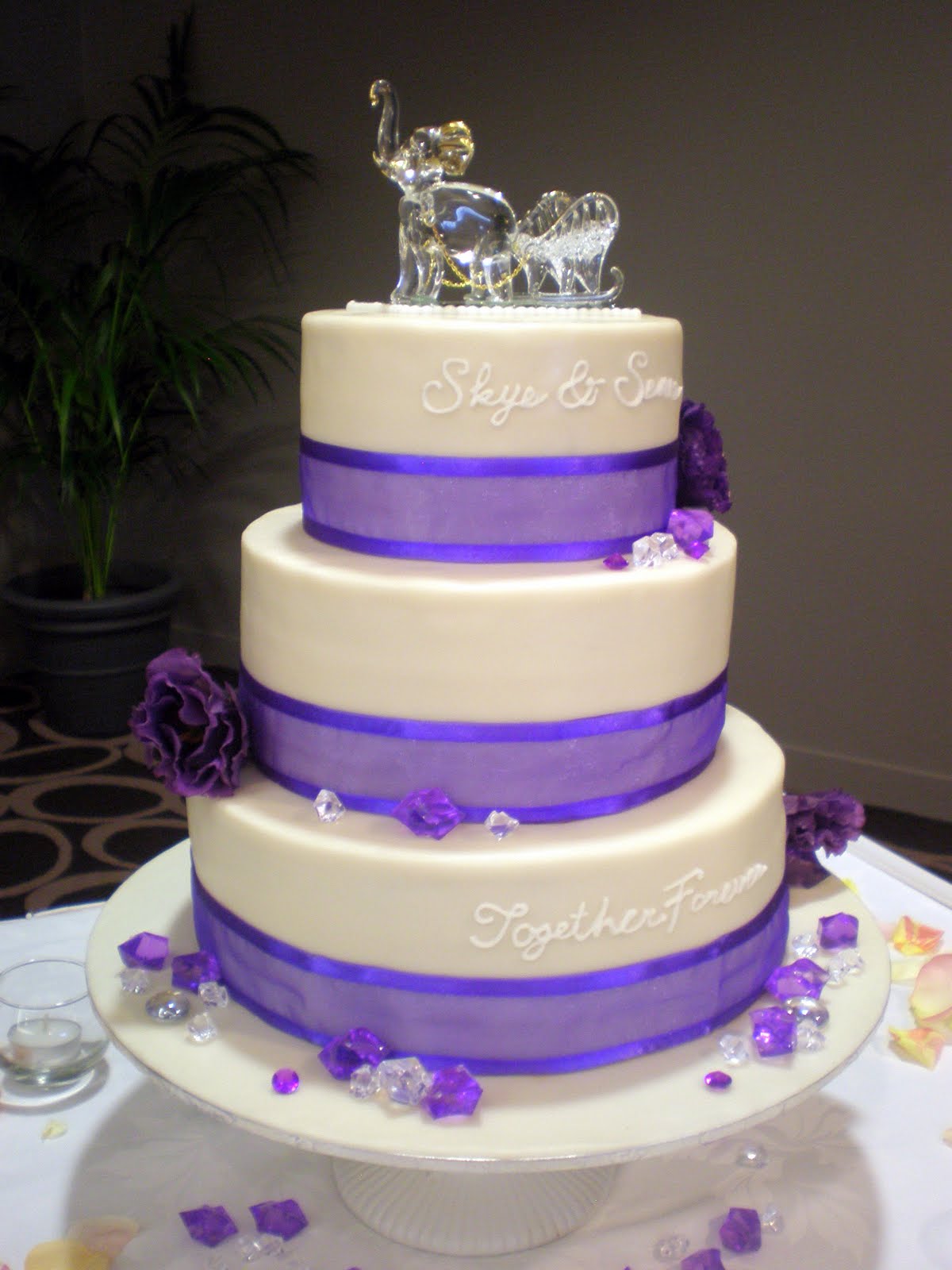 Message Wedding Cake