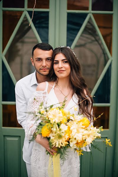 Wedding photographer Sveta Sukhoverkhova (svetasu). Photo of 8 June 2019