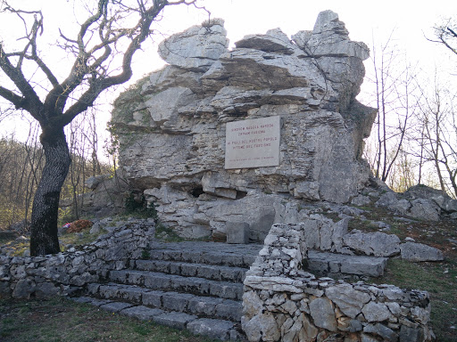 Monument to the victims of fas