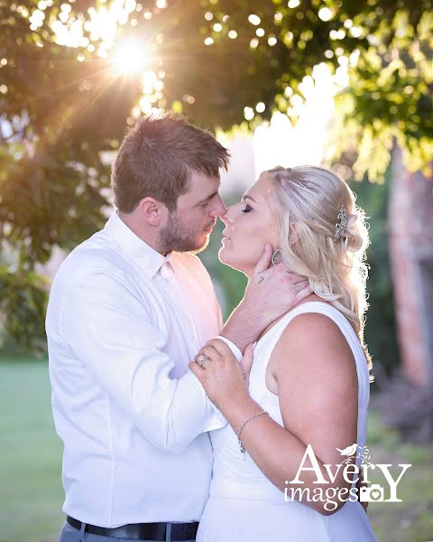 Wedding photographer Carol Avery (carolavery). Photo of 10 February 2019