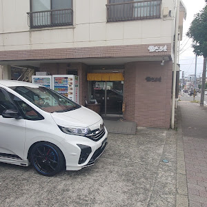 フリード+ GB7