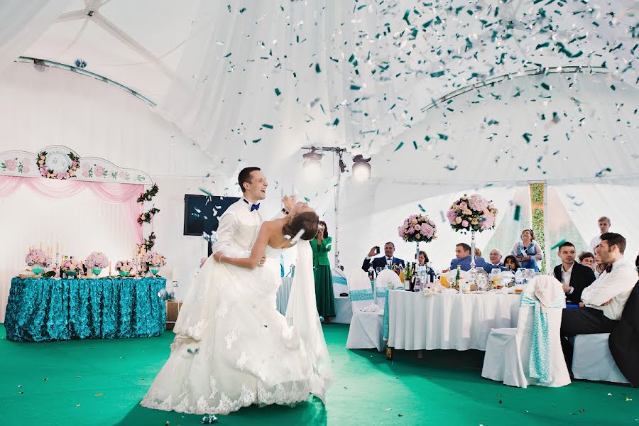 婚禮攝影師Alena Parfenova（lyova）。2014 9月16日的照片