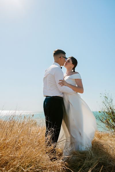 Wedding photographer Kseniya Zavodchikova (ksenza). Photo of 16 November 2023