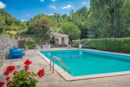 Property with pool and garden 2