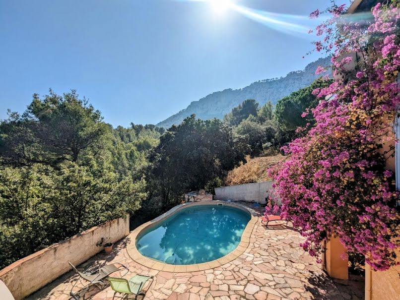 Vente villa 10 pièces 200 m² à Toulon (83000), 640 000 €