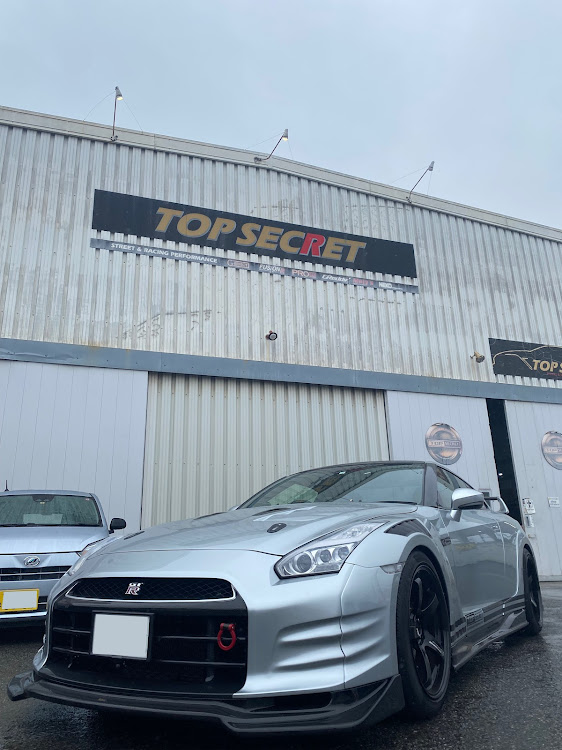 NISSAN GT-Rの車検・TOP SECRET・永田代表・スモーキー永田氏・ウイング変えるかな？に関するカスタム事例の投稿画像1枚目