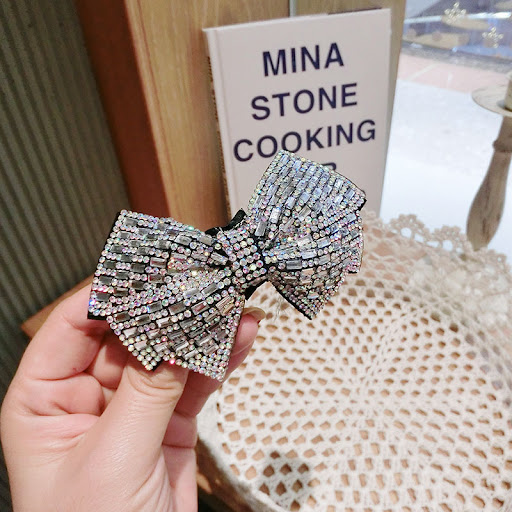 Title 5, Full Diamond Bow Hairpin Hair Clip Female Back ...