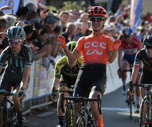 Marianne Vos geeft iedereen het nakijken in Italië en wordt met vierde overwinning mederecordhoudster