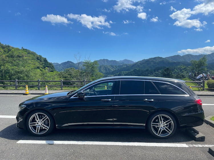 Eクラス ステーションワゴンのドライブに関するカスタム事例の投稿画像1枚目