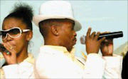 NEW ELEMENTS: Mafikizolo's Nhlanhla Nciza and Theo Khosinkwe. Pic. Antonio Muchave. 22/07/05. © Sowetan.