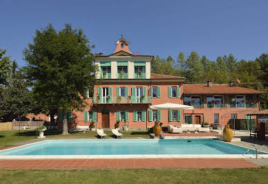 Villa avec piscine et jardin 1