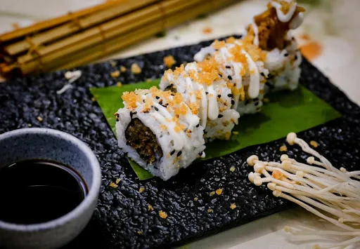 Crunchy Enoki Mushroom Sushi