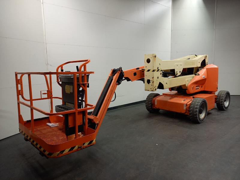 Picture of a JLG M450AJ