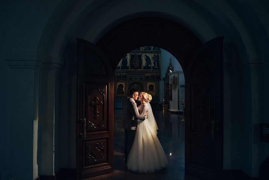 ช่างภาพงานแต่งงาน Irina Mikhaylova (irismi) ภาพเมื่อ 18 มีนาคม 2022