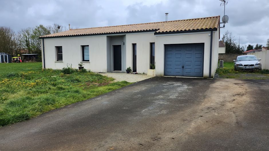 Vente maison 5 pièces 89.72 m² à Luçon (85400), 244 000 €