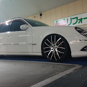 Eクラス ステーションワゴン S211