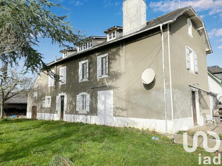 Vente maison 7 pièces 223 m² à Monein (64360), 187 000 €