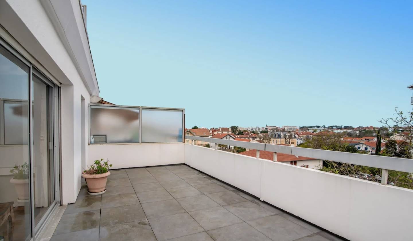 Apartment with terrace Biarritz